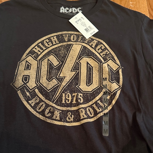 Metallica and AC/DC Graphic T-Shirts - Picture 4 of 5